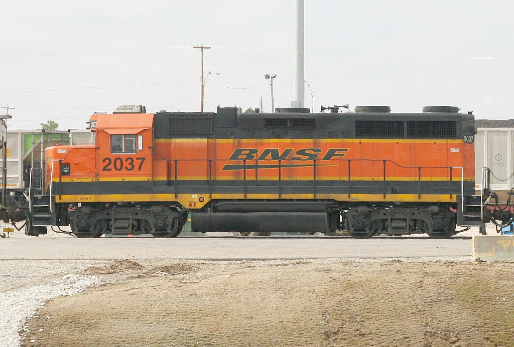 BNSF 2037